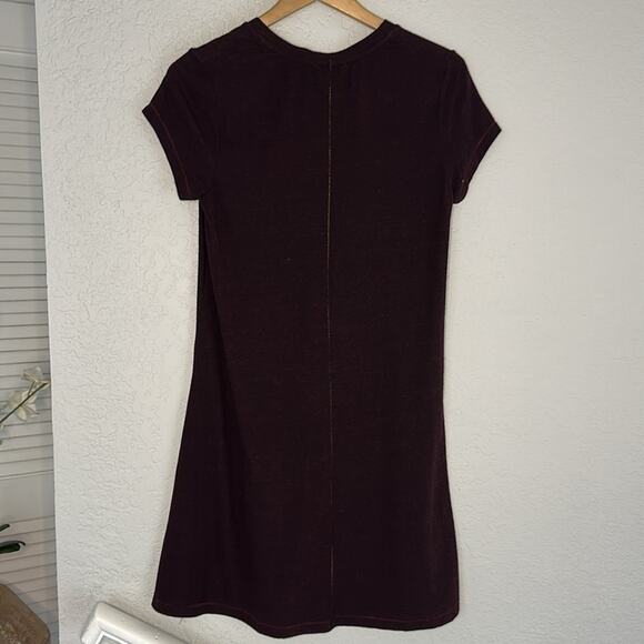 Sundry T-Shirt Dress Gold Seam Dark Purple Plum Soft V Neck Size 2 Medium Fall - Picture 3 of 7